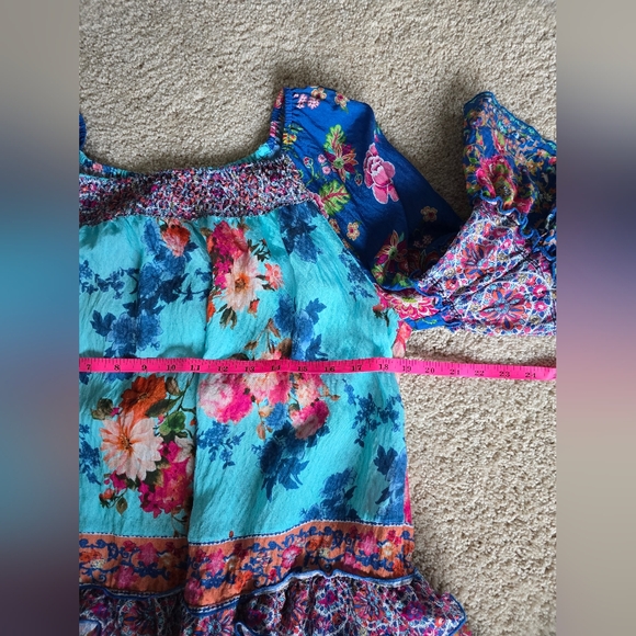 John Mark Size M Blue Pink Floral Bohemian Ruffle Top - Picture 8 of 10